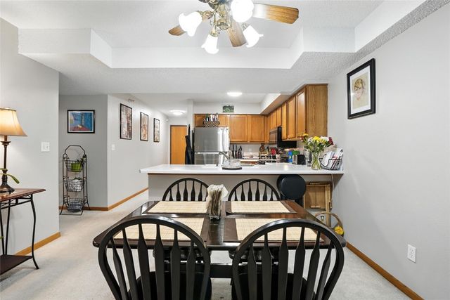 414 West Side Drive, Iowa City, IA 52246