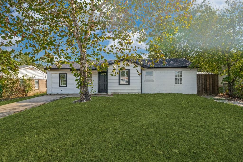 4420 Cochise Drive, Balch Springs, TX 75180