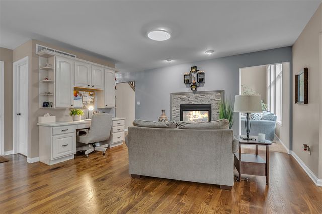 24491 Forest Drive, South Lyon, MI 48178