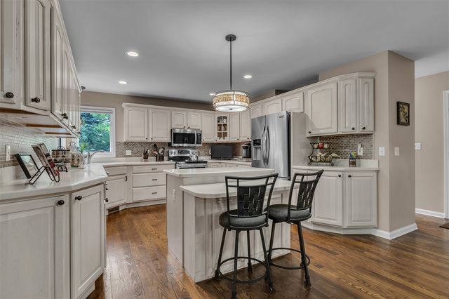 24491 Forest Drive, South Lyon, MI 48178