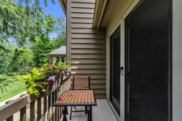 24491 Forest Drive, South Lyon, MI 48178
