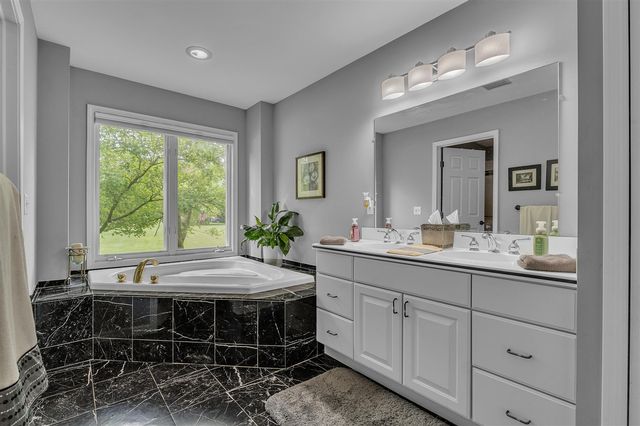 24491 Forest Drive, South Lyon, MI 48178