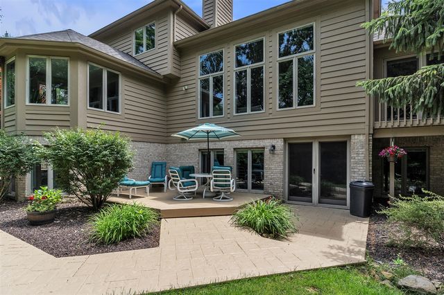 24491 Forest Drive, South Lyon, MI 48178
