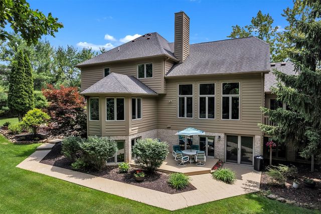 24491 Forest Drive, South Lyon, MI 48178