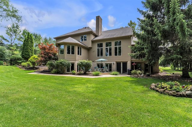24491 Forest Drive, South Lyon, MI 48178