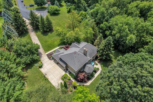 24491 Forest Drive, South Lyon, MI 48178