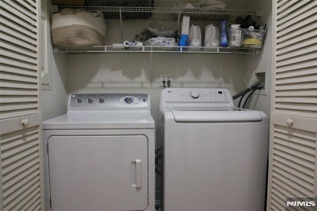 2403 Windsor Park Court 403, Englewood, NJ 07631