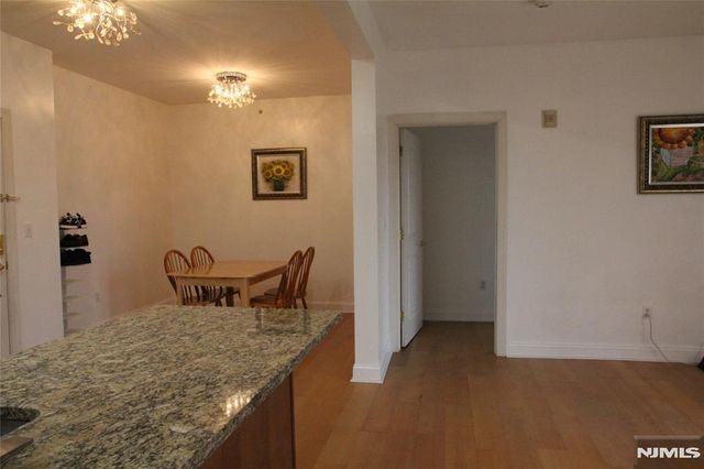 2403 Windsor Park Court 403, Englewood, NJ 07631