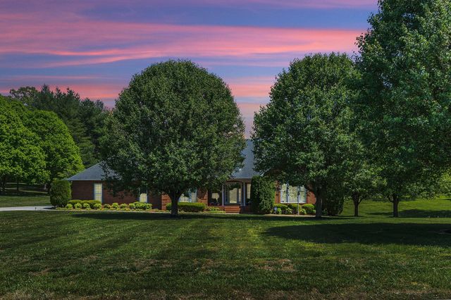 178 Sugar Leaf Cir, Winchester, TN 37398