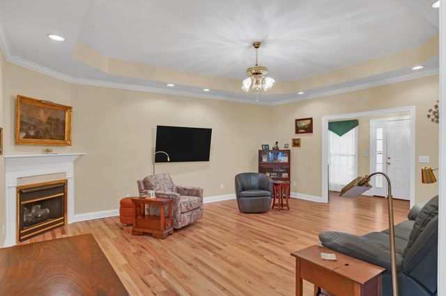 178 Sugar Leaf Cir, Winchester, TN 37398