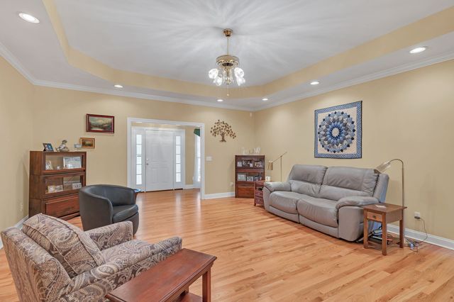 178 Sugar Leaf Cir, Winchester, TN 37398