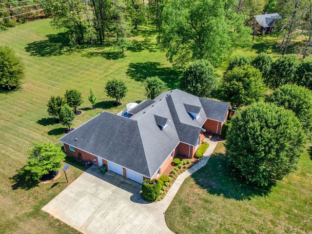 178 Sugar Leaf Cir, Winchester, TN 37398