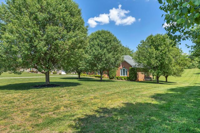 178 Sugar Leaf Cir, Winchester, TN 37398