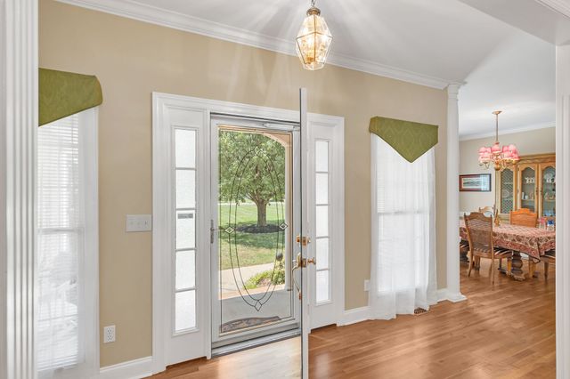 178 Sugar Leaf Cir, Winchester, TN 37398