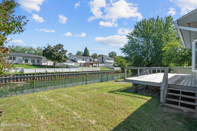683 Mccormick Drive, Toms River, NJ 08753