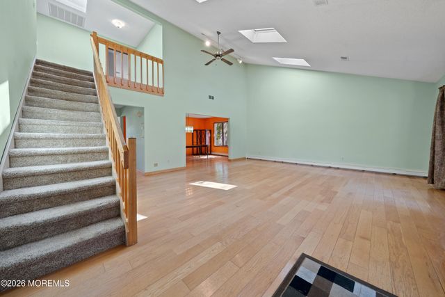 683 Mccormick Drive, Toms River, NJ 08753
