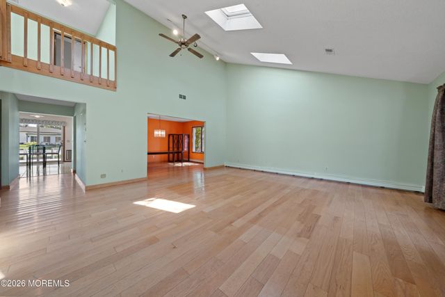 683 Mccormick Drive, Toms River, NJ 08753