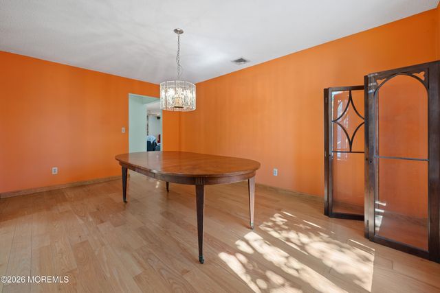 683 Mccormick Drive, Toms River, NJ 08753