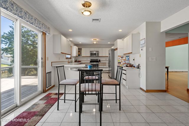 683 Mccormick Drive, Toms River, NJ 08753