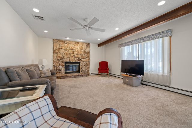 683 Mccormick Drive, Toms River, NJ 08753