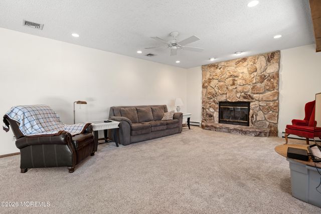 683 Mccormick Drive, Toms River, NJ 08753