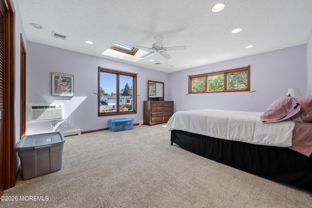 683 Mccormick Drive, Toms River, NJ 08753