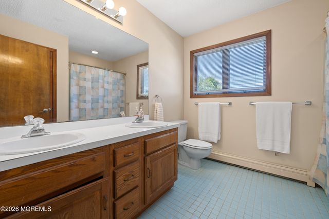683 Mccormick Drive, Toms River, NJ 08753