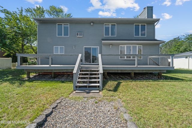 683 Mccormick Drive, Toms River, NJ 08753