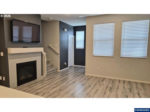1943 NW Kent St, Mcminnville, OR 97128