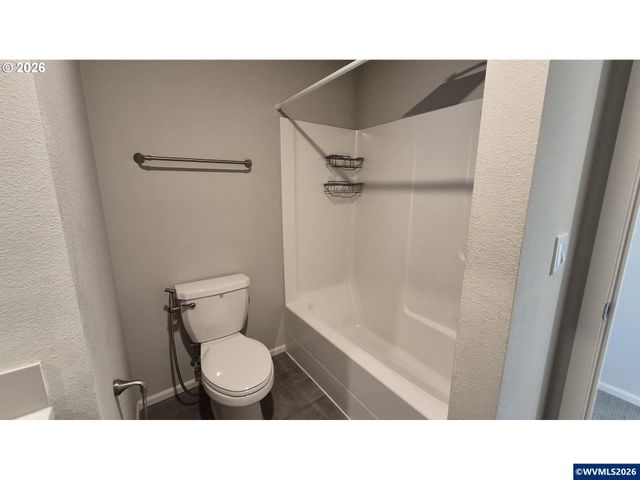 1943 NW Kent St, Mcminnville, OR 97128