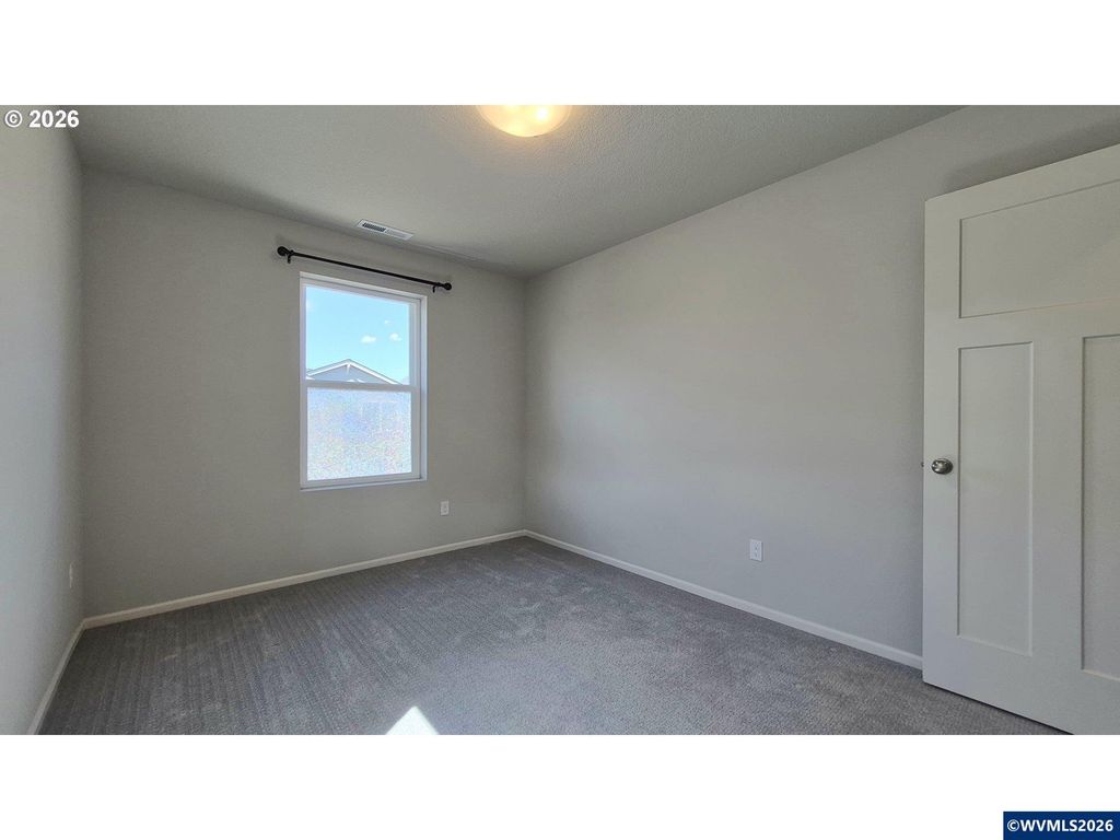 Image 31 of property listing at 1943 NW Kent St, Mcminnville, OR 97128