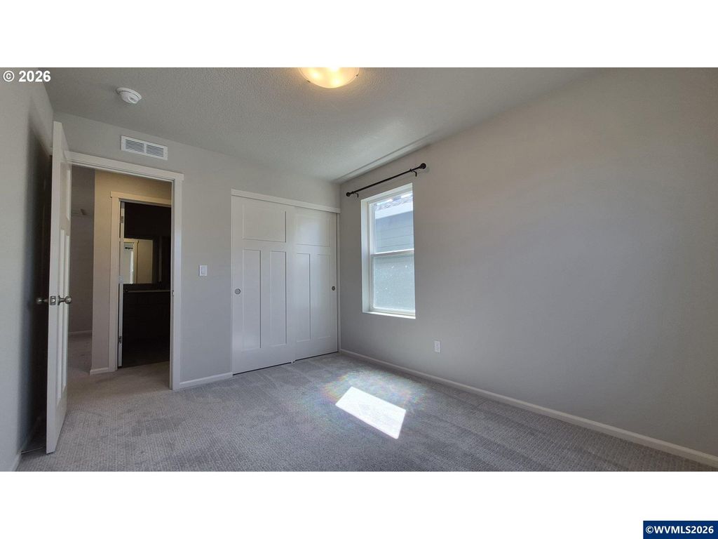 Image 32 of property listing at 1943 NW Kent St, Mcminnville, OR 97128