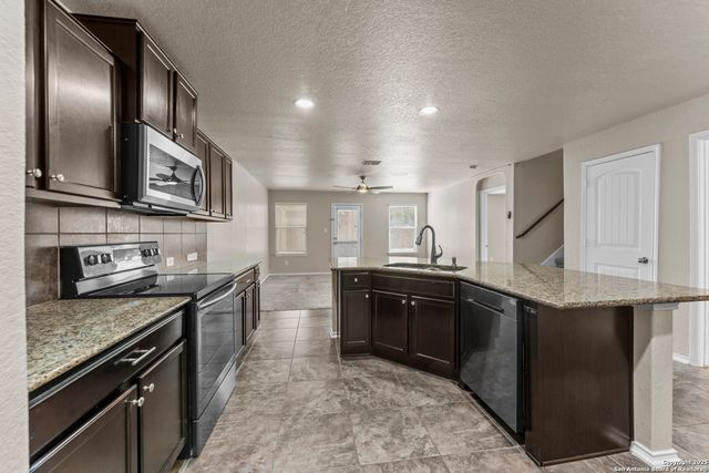 11742 Cayenne Canyon, San Antonio, TX 78245