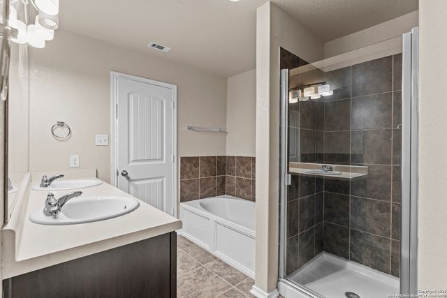 11742 Cayenne Canyon, San Antonio, TX 78245