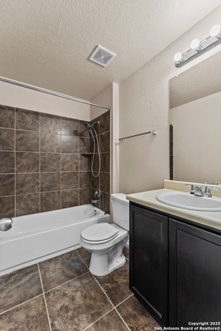 11742 Cayenne Canyon, San Antonio, TX 78245