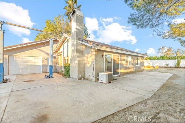 3502 White Oak Drive, Banning, CA 92220