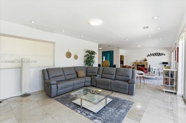 1249 Biscaya Drive 1249, Surfside, FL 33154