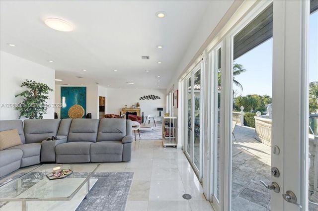 1249 Biscaya Drive 1249, Surfside, FL 33154