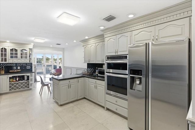 1249 Biscaya Drive 1249, Surfside, FL 33154