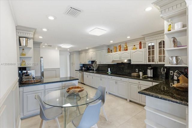 1249 Biscaya Drive 1249, Surfside, FL 33154
