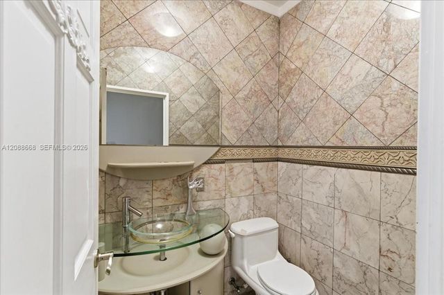1249 Biscaya Drive 1249, Surfside, FL 33154
