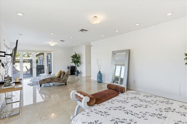1249 Biscaya Drive 1249, Surfside, FL 33154