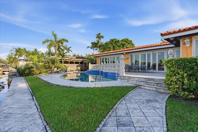 1249 Biscaya Drive 1249, Surfside, FL 33154