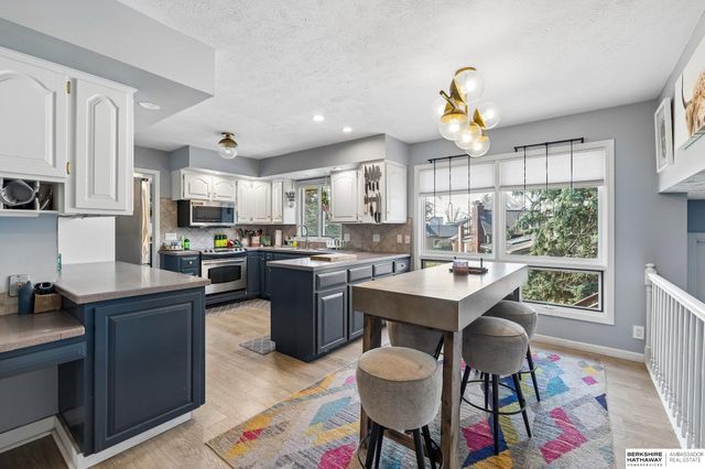 11819 Jefferson Plaza, Omaha, NE 68137