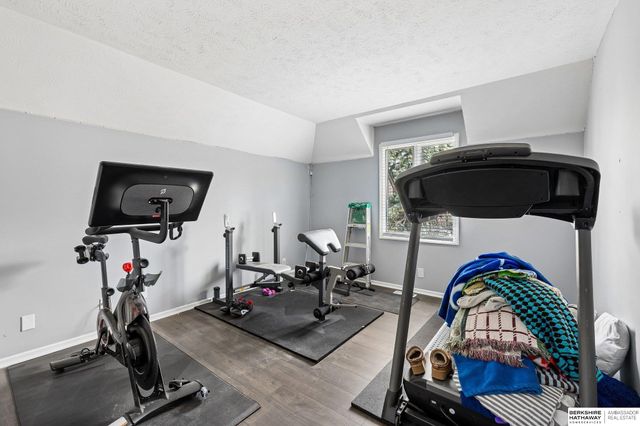 11819 Jefferson Plaza, Omaha, NE 68137