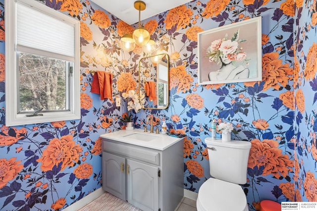 11819 Jefferson Plaza, Omaha, NE 68137