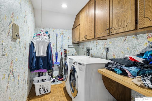 11819 Jefferson Plaza, Omaha, NE 68137