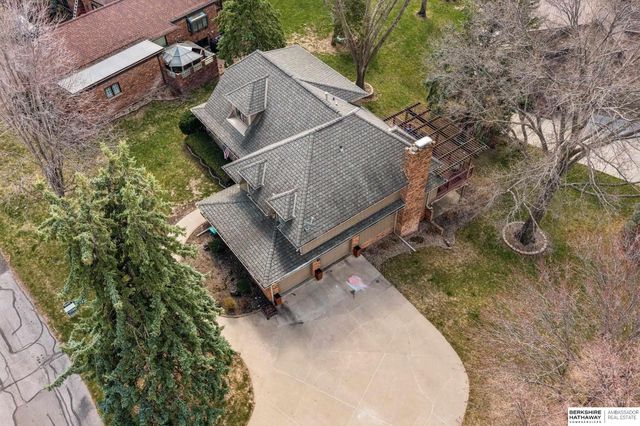 11819 Jefferson Plaza, Omaha, NE 68137