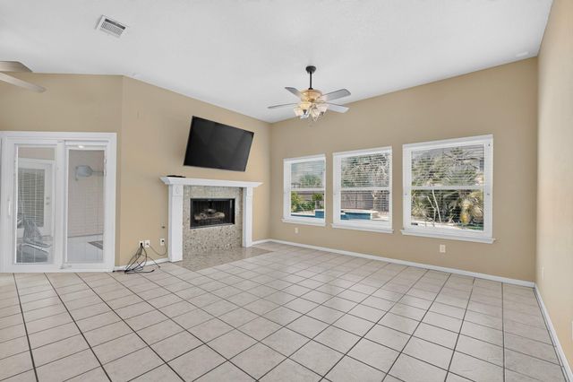 104 River Park LN, Georgetown, TX 78626