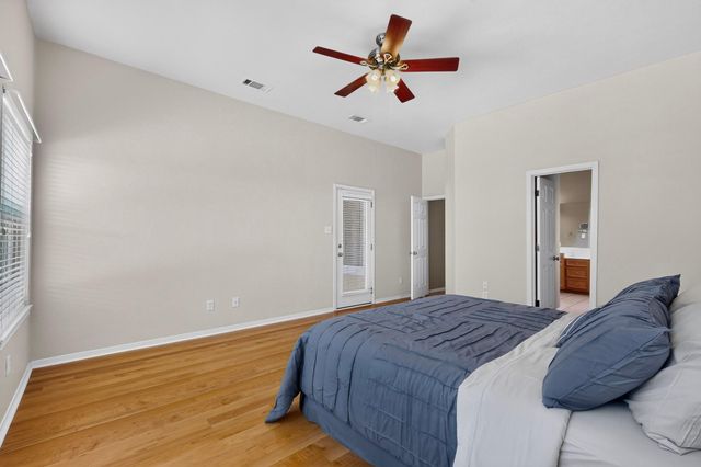 104 River Park LN, Georgetown, TX 78626